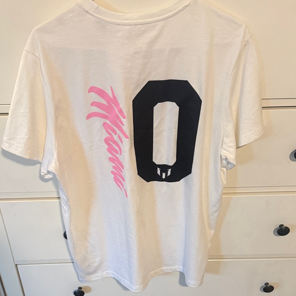 Messi tshirt NWT